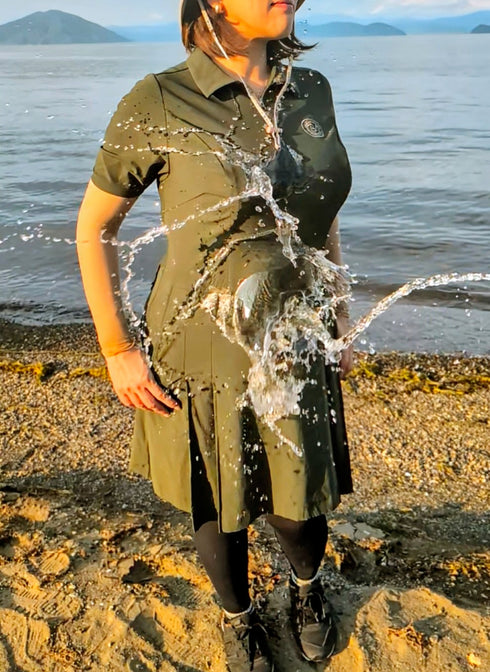 【ウィメンズ】超撥水 大きい胸 パーフェクトフィット・ゴルフ ワンピース(ショートパンツ付き)