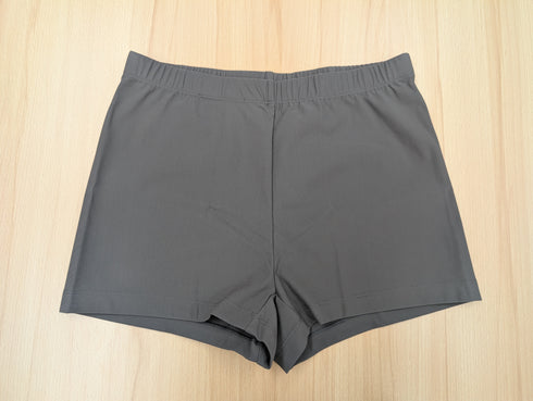 【ウィメンズ】超撥水 大きい胸 パーフェクトフィット・ゴルフ ワンピース(ショートパンツ付き)