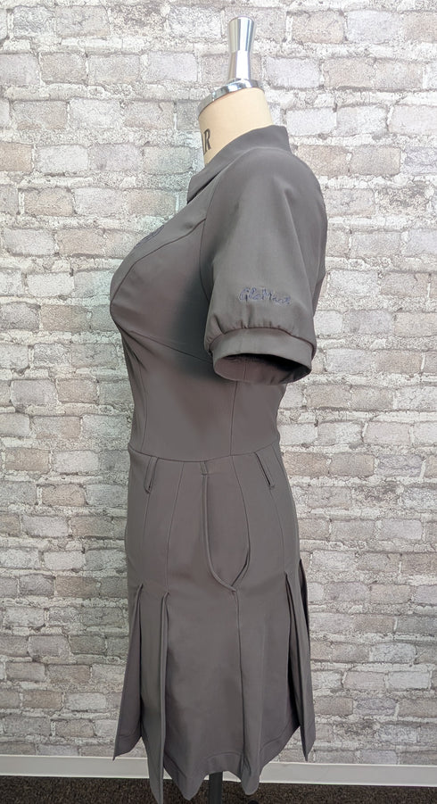 【ウィメンズ】超撥水 大きい胸 パーフェクトフィット・ゴルフ ワンピース(ショートパンツ付き)