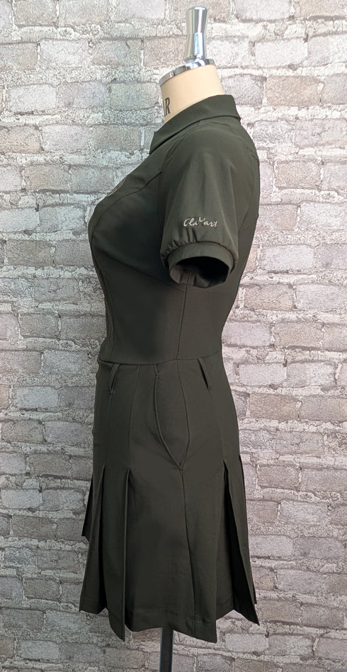 【ウィメンズ】超撥水 大きい胸 パーフェクトフィット・ゴルフ ワンピース(ショートパンツ付き)